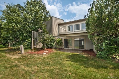 767 Skynob Dr, Ann Arbor, MI, 48105-2598 | Card Image