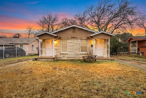 504 Blake St, Killeen, TX, 76541-7220 | Card Image