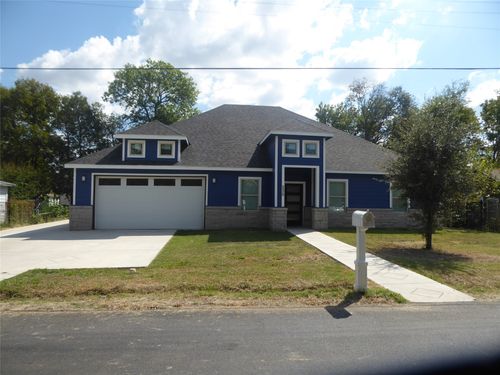 230 3rd St, Wilmer, TX, 75172-1124 | Card Image