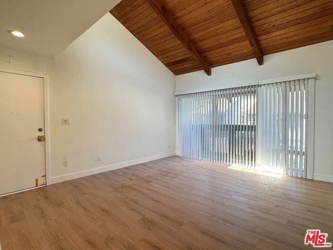 237 - 8601 International Ave, Condo with 2 bedrooms, 1 bathrooms and 1 parking in Canoga Park CA | Image 6