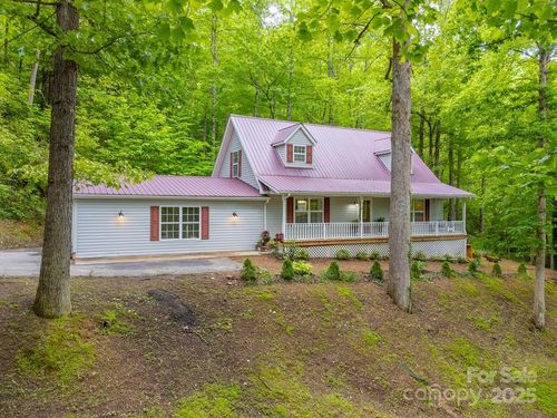 41 Kings Creek Dr, Sylva, NC, 28779-6858 | Card Image