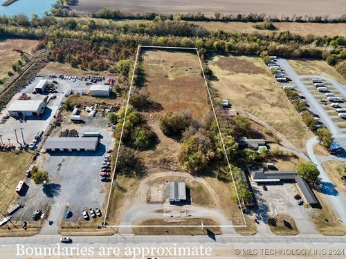 1203 Chouteau Ave, Chouteau, OK, 74337-2835 | Card Image