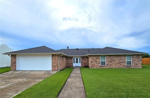 120 Yellowstone St, Kenner, LA, 70065-1037 | Card Image