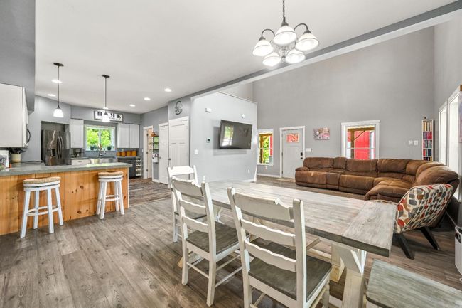 8808 Plum Creek Rd, House other with 4 bedrooms, 3 bathrooms and null parking in Vevay IN | Image 8