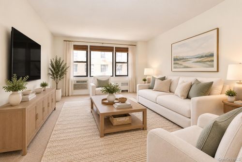 4b-3 Birchwood Ct, Mineola, NY, 11501-4510 | Card Image