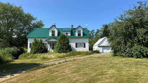 5588 Highway 204, Oxford, NS, B0M1P0 | Card Image