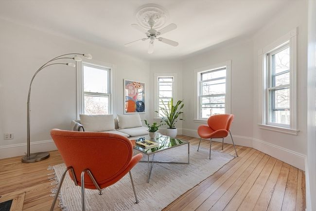 2 - 9 Charnwood Rd, Condo with 4 bedrooms, 2 bathrooms and 2 parking in Somerville MA | Image 8