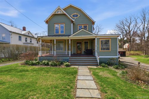 6455 Montgomery St, Rhinebeck, NY, 12572-1353 | Card Image