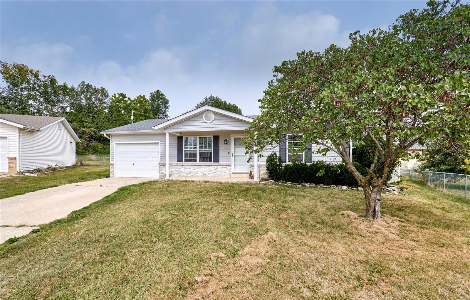 Mulberry Ct, Troy, MO 63379
