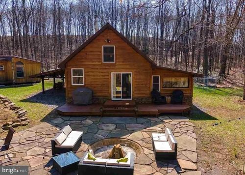 947 Savage Road, Bruceton Mills, WV, 26525 | Card Image
