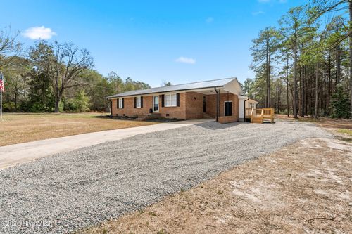 608 Boyd Lake Rd, Hamlet, NC, 28345-8137 | Card Image