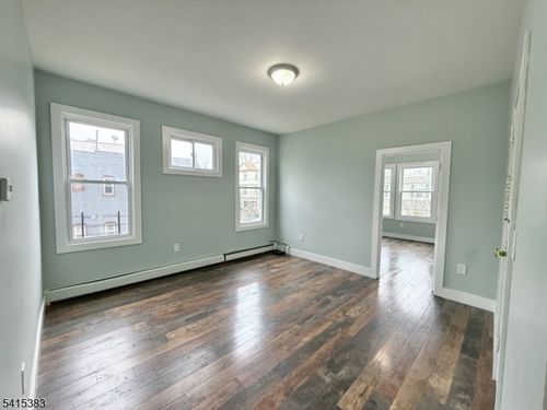 534 S 20th St, Newark, NJ, 07103-1594 | Card Image