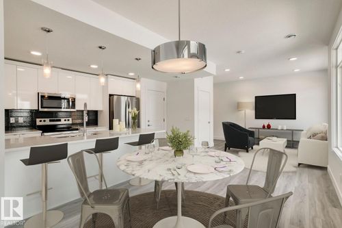 40-16231 19 Ave Sw, Edmonton, AB, T6W5C6 | Card Image