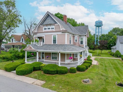 8 Hale St, La Fontaine, IN, 46940-9046 | Card Image