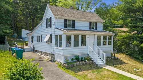 230 Linwood St, Lynn, MA, 01905-1248 | Card Image