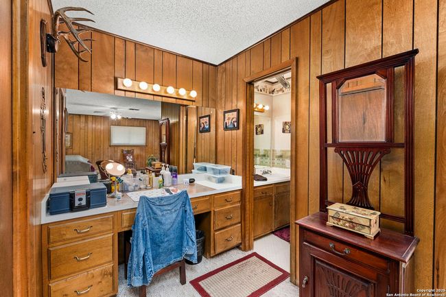 4521 Fm 1283, Home with 3 bedrooms, 2 bathrooms and null parking in Pipe Creek TX | Image 12