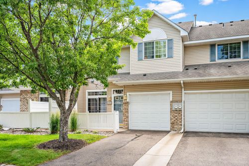 8581 Cortland Rd, Eden Prairie, MN, 55344-6725 | Card Image