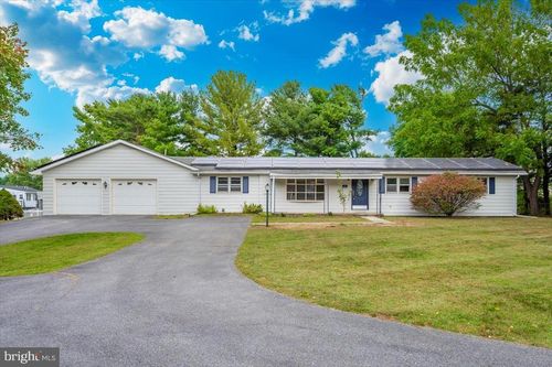 6 Schaller Ln, SMITHSBURG, MD, 21783-9703 | Card Image