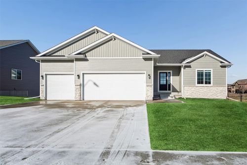 1716 Nw Sunset Ln, Grimes, IA, 50111-4987 | Card Image