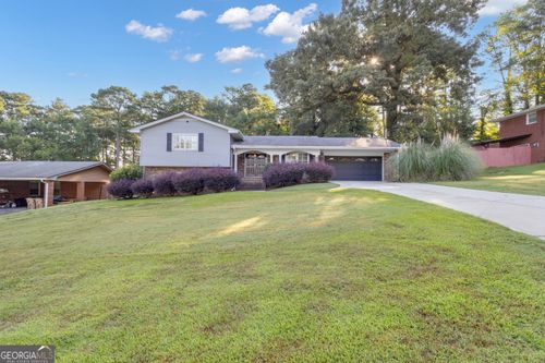 6766 Charles Dr, Morrow, GA, 30260-3130 | Card Image