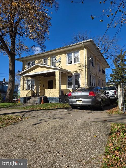 708 E Montrose St, Vineland, NJ, 08360-4785 | Card Image