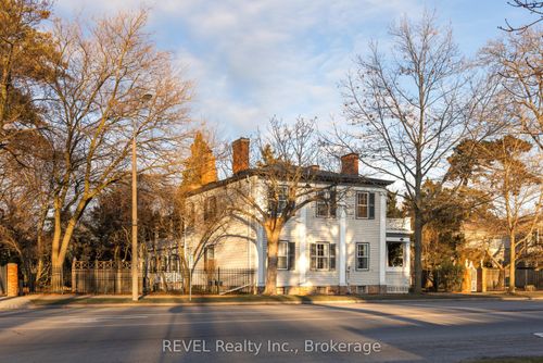 187 Queen St, Niagara on the Lake, ON, L0S1J0 | Card Image