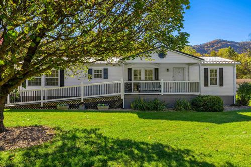 16 Ball Diamond Trl, VESUVIUS, VA, 24483-2901 | Card Image