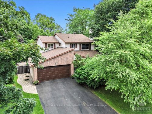 1797 Des Arbres St, Orléans, ON, K1E2T7 | Card Image