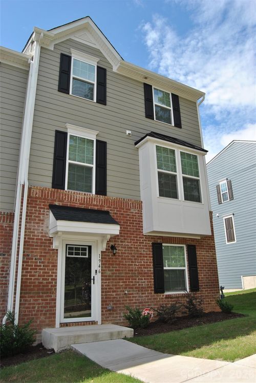 1946 Tupelo Grove Ln, Gastonia, NC, 28054-4079 | Card Image