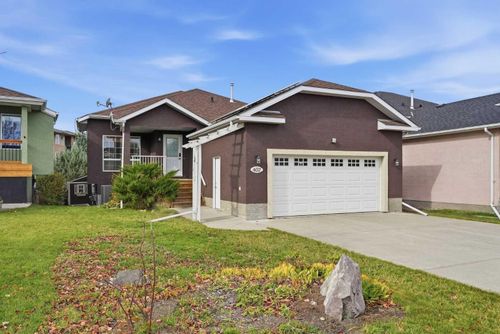 407 Lineham Acres Bay Nw, High River, AB, T1V1T3 | Card Image