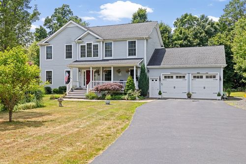 15 Quonahassit Trl, Cohasset, MA, 02025-1397 | Card Image