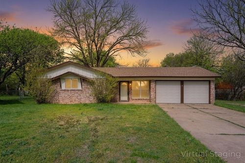 308 Jasmine Ct, Burleson, TX, 76028-5311 | Card Image