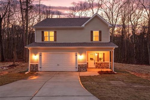 142 Alfred Dr, Carrollton, GA, 30116-6136 | Card Image