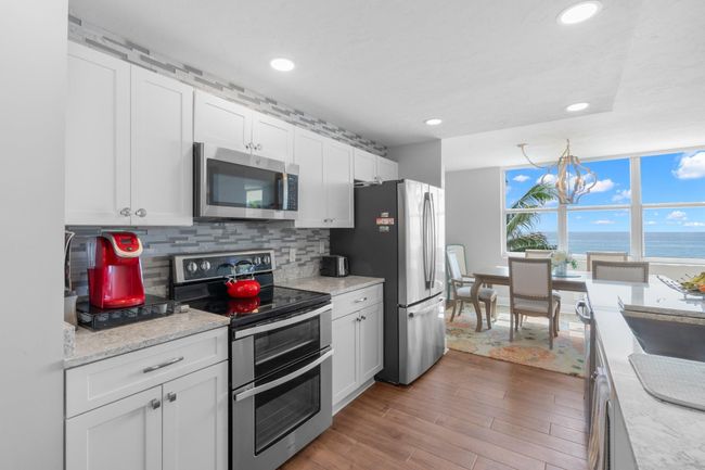 APT-214 - 1147 Hillsboro Mile, Condo with 2 bedrooms, 2 bathrooms and null parking in Hillsboro Beach FL | Image 7