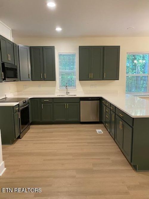 1831 Granville Ter, Knoxville, TN, 37915-3063 | Card Image