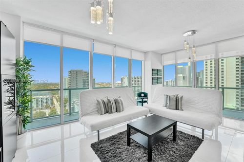 2325-n-1111 Sw 1st Ave, Miami, FL, 33130-5401 | Card Image