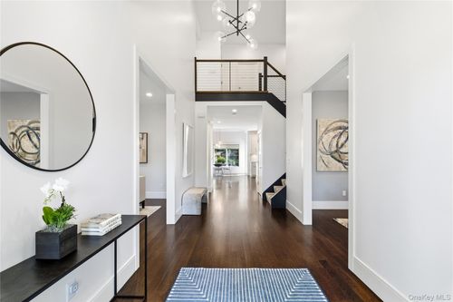 20 Claremont Rd, Scarsdale, NY, 10583-1104 | Card Image