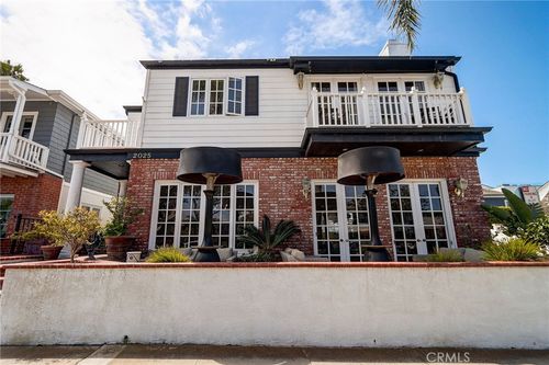 2025 E Balboa Blvd, Newport Beach, CA, 92661-1536 | Card Image