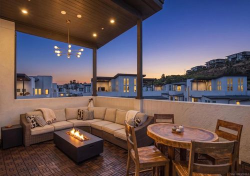 2854 Avella Cir, San Diego, CA, 92108-1271 | Card Image
