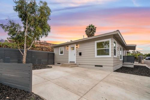 132 Palm Ave, National City, CA, 91950-1720 | Card Image