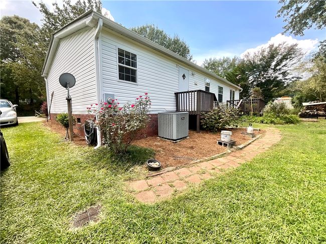 1151 Stribling Shoals Rd, House other with 3 bedrooms, 2 bathrooms and null parking in Walhalla SC | Image 21