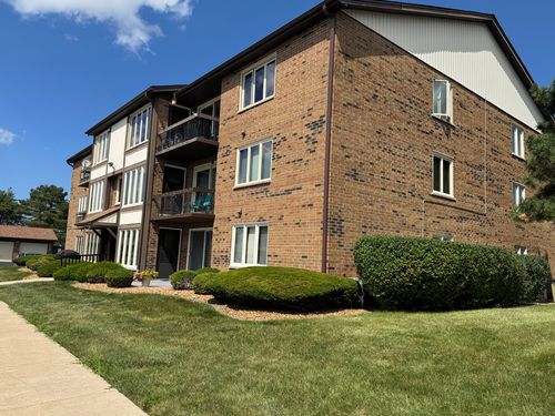 404-4924 Circle Ct, Crestwood, IL, 60418 | Card Image