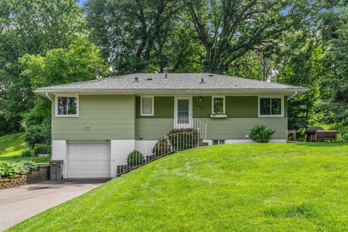 16419 Seymour Dr, Minnetonka, MN, 55345-4365 | Card Image