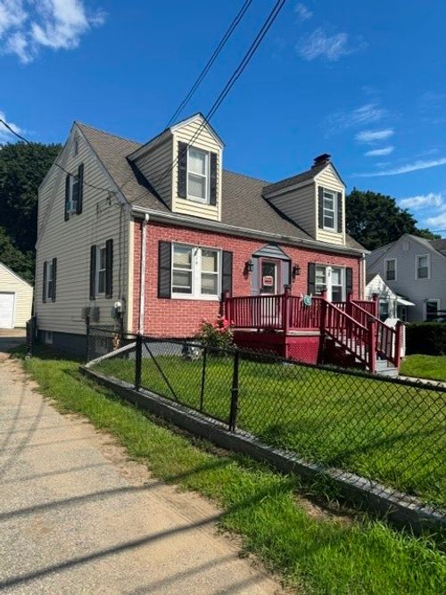 2000 Mendon Road, Woonsocket, RI, 02864 | Card Image