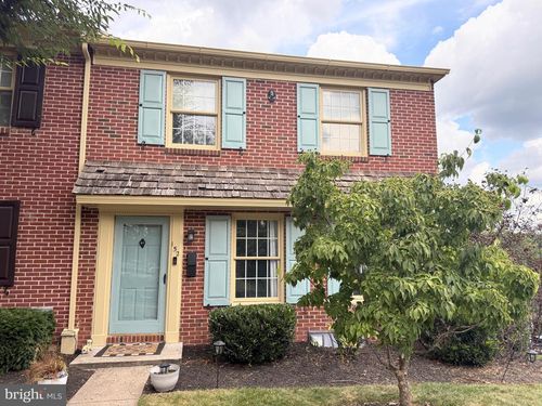 152 Roboda Blvd, ROYERSFORD, PA, 19468-2974 | Card Image
