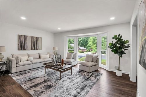 529 Greystone Trl, Marietta, GA, 30068-3238 | Card Image