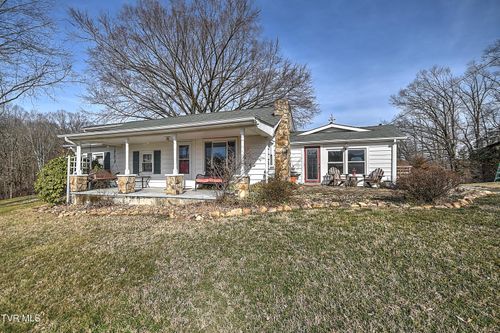 634 Cherokee Dr, Mount Carmel, TN, 37645-3809 | Card Image
