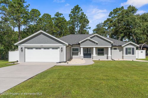 12333 Harris Hawk Rd, Weeki Wachee, FL, 34614-3251 | Card Image