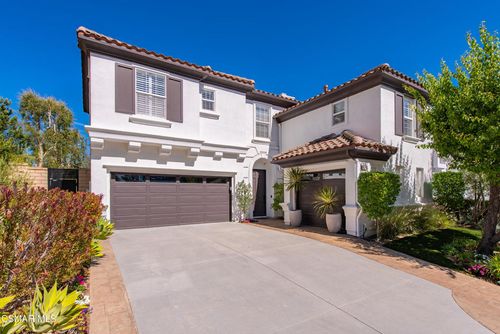 976 Blackbourne Pt, Oak Park, CA, 91377-5848 | Card Image