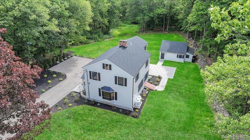 676 Hardscrabble Rd, Chappaqua, NY, 10514-3010 | Card Image